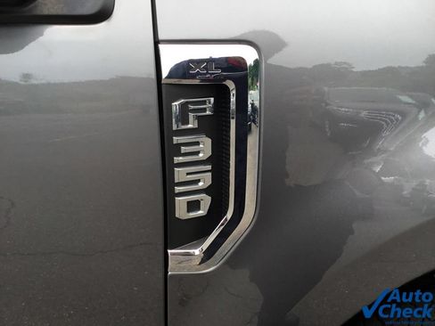 Used 2022 Ford F350 XL w/ Power Equipment Group AWD/4WD image 19