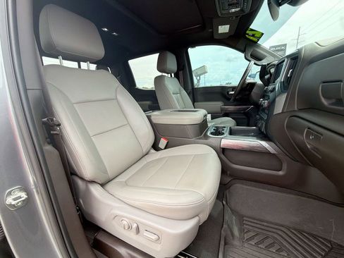 Used 2021 Chevrolet Silverado 1500 LTZ w/ LTZ Premium Package AWD/4WD image 12