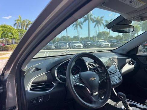 Used 2023 Chevrolet Malibu LT FWD image 20