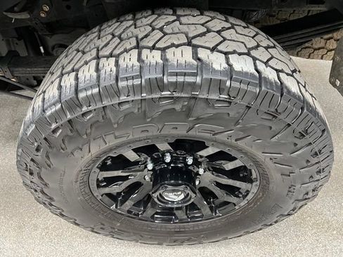 Used 2017 Ford F350 Platinum w/ Platinum Ultimate Package AWD/4WD image 16