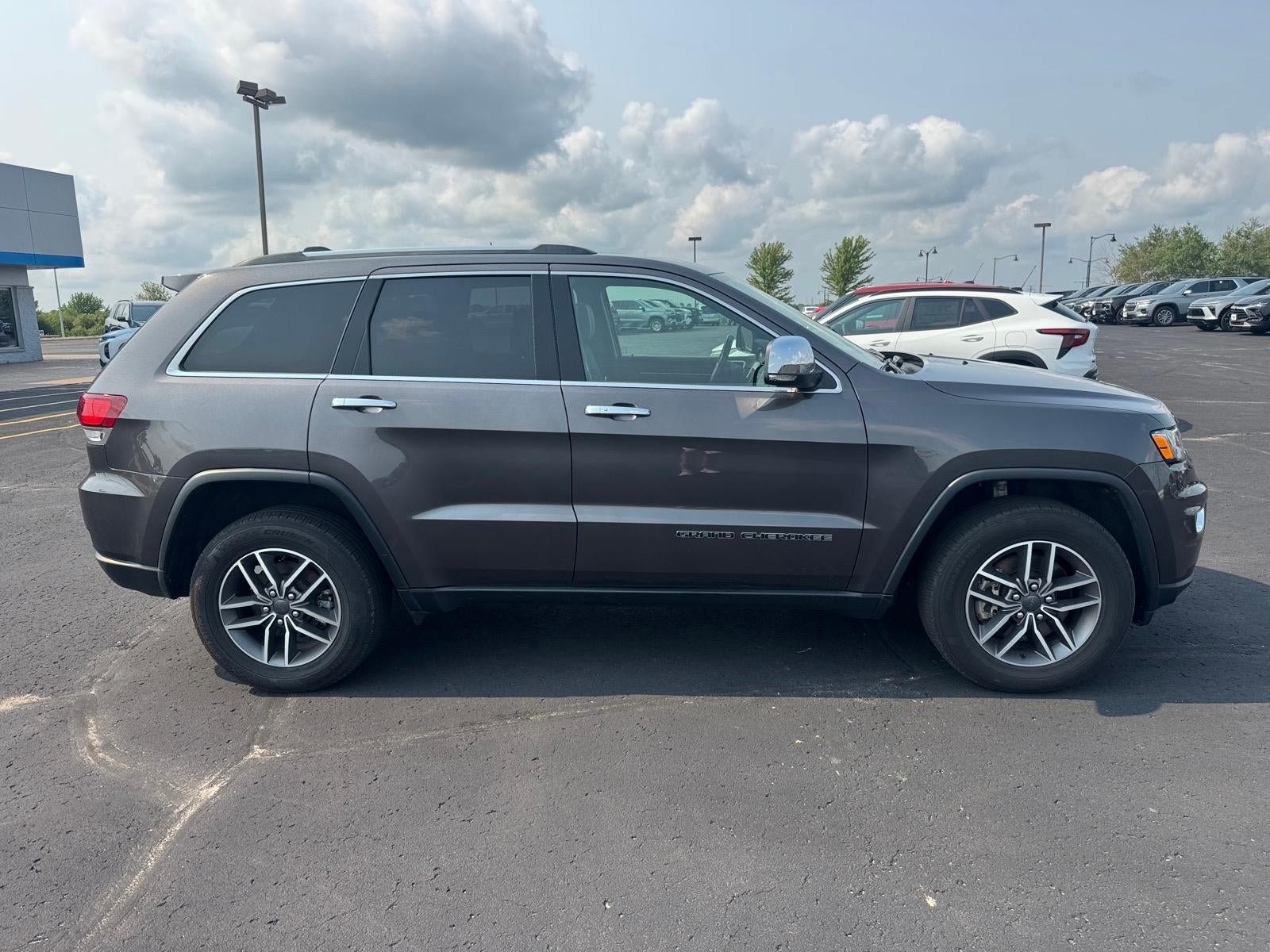 Used 2021 Jeep Grand Cherokee Limited w/ Luxury Group II AWD/4WD image 2