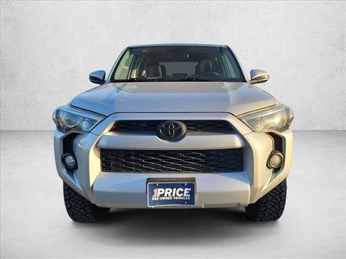 Used 2018 Toyota 4Runner SR5 image 2