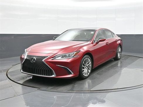 Used 2019 Lexus ES 350 w/ Luxury Package image 3