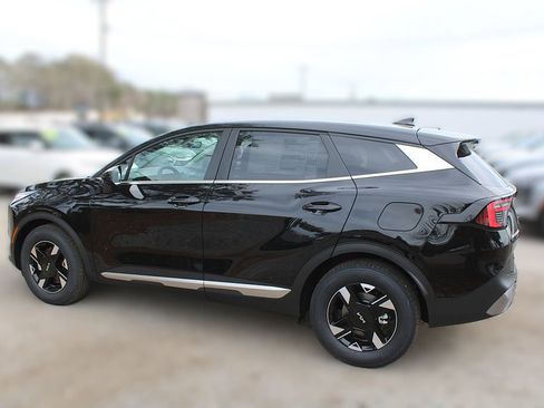 New 2026 Kia Sportage LX image 13