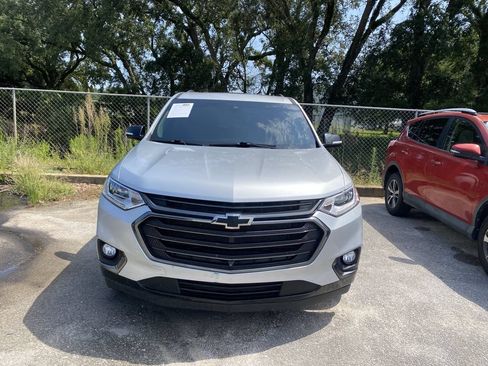 Used 2020 Chevrolet Traverse Premier w/ Redline Edition FWD image 2