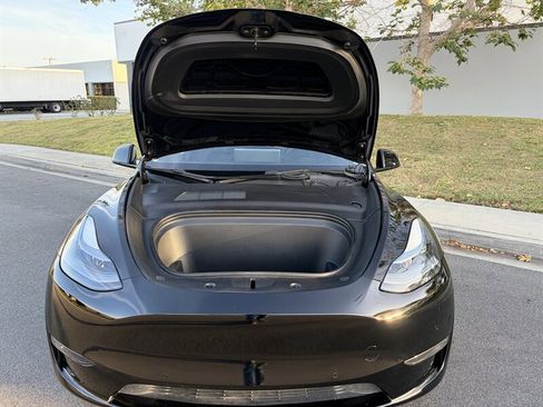 Used 2021 Tesla Model Y Performance AWD/4WD image 13