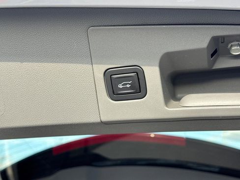 Used 2019 Cadillac XT5 Luxury image 6