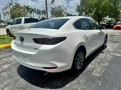 Used 2021 MAZDA MAZDA3 s FWD image 4