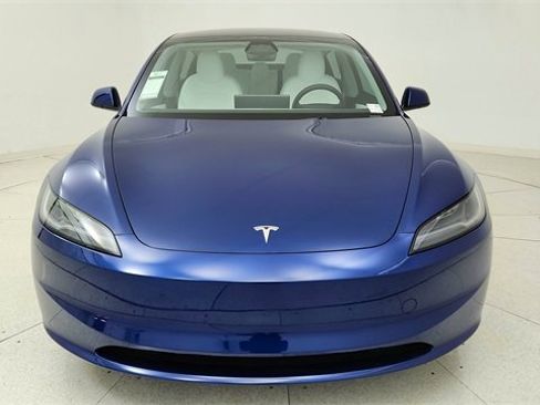 Used 2025 Tesla Model 3 Long Range image 2