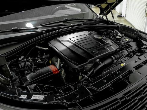 Used 2025 Land Rover Range Rover Velar Dynamic SE AWD/4WD image 53