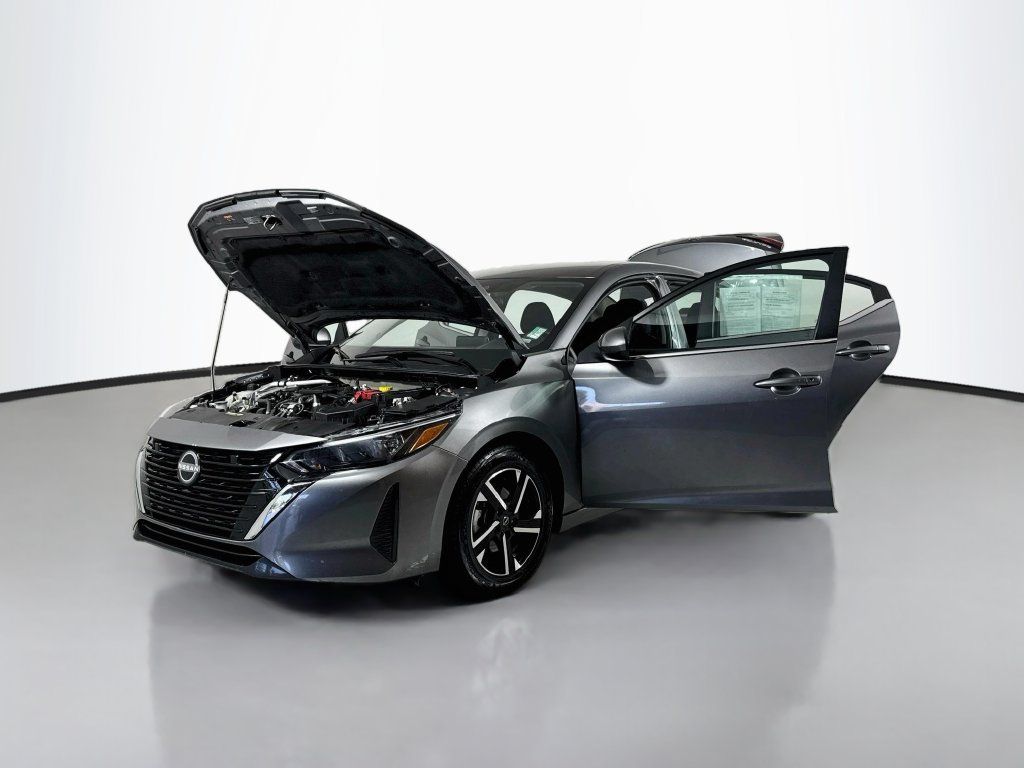Used 2024 Nissan Sentra SV FWD image 16