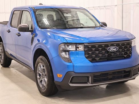 New 2026 Ford Maverick XLT FWD image 3