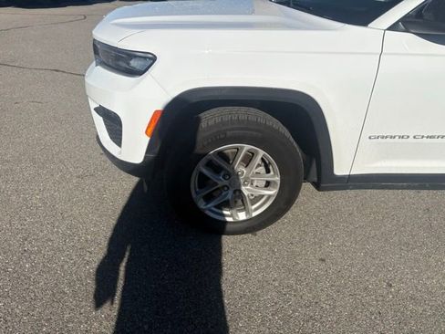 Used 2025 Jeep Grand Cherokee Laredo X w/ Luxury Tech Group I image 8