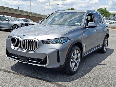 Used 2026 BMW X5 xDrive40i w/ Premium Package AWD/4WD image 3