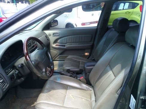 Used 1999 INFINITI I30 FWD image 7