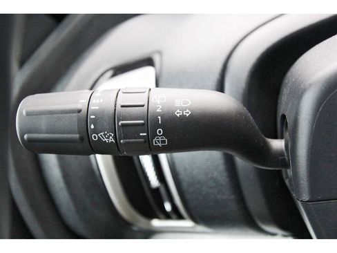 Used 2025 Ford Expedition Active RWD image 17