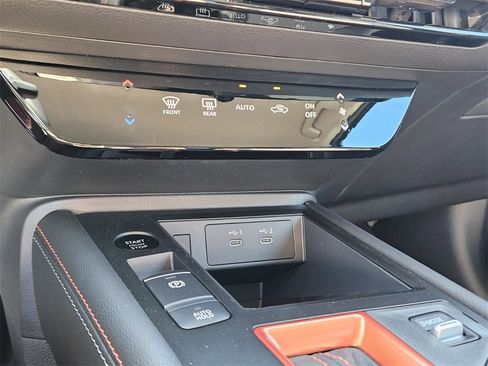 New 2026 Nissan Kicks SR image 22