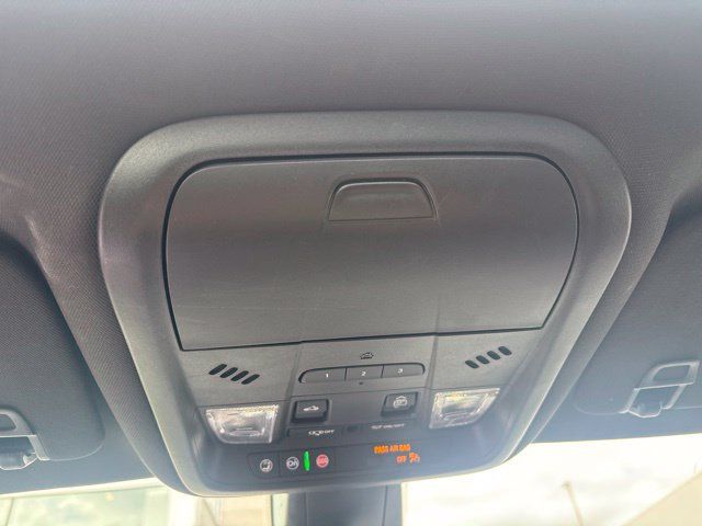 Certified 2024 Cadillac XT6 Luxury w/ LPO, Floor Liner Package AWD/4WD image 5