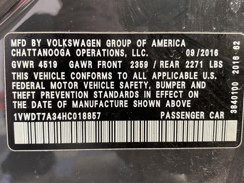 Used 2017 Volkswagen Passat 1.8T R-Line image 25