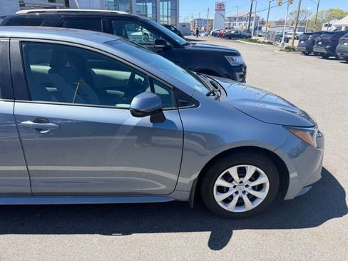 Used 2024 Toyota Corolla LE FWD image 3
