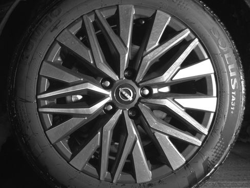 Used 2025 Nissan Altima 2.5 SV image 12