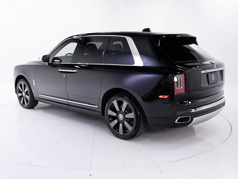 Certified 2024 Rolls-Royce Cullinan image 3