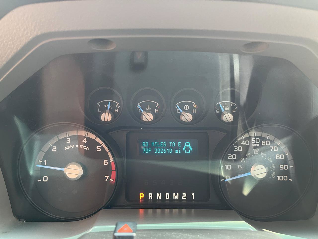 Used 2015 Ford F250 XL w/ Power Equipment Group AWD/4WD image 11