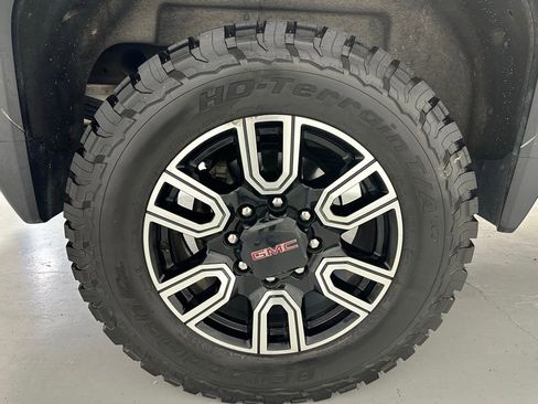 Used 2022 GMC Sierra 2500 AT4 image 65