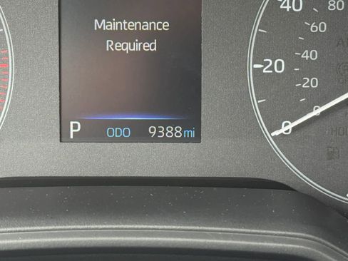 Used 2024 Toyota Corolla LE FWD image 21