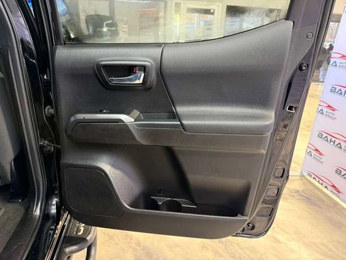 Used 2023 Toyota Tacoma TRD Off-Road image 44