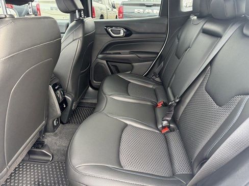 New 2026 Jeep Compass Latitude image 25