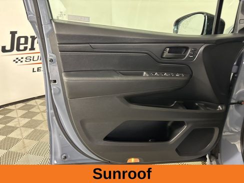 Used 2025 Honda Odyssey Sport-L image 8