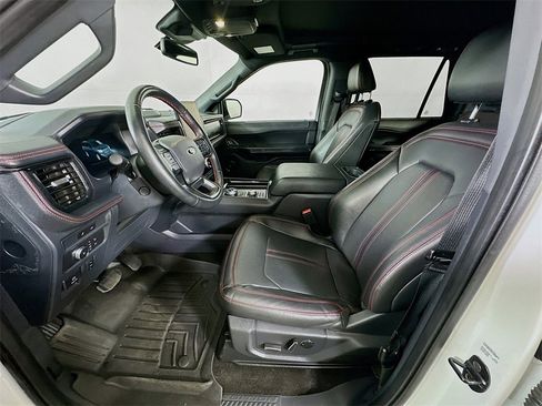 Used 2022 Ford Expedition Max Limited image 16