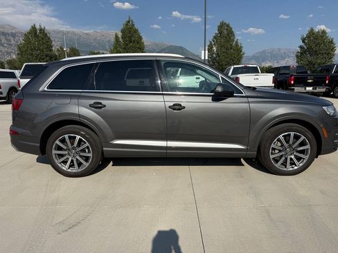 Used 2019 Audi Q7 3.0T Premium Plus w/ Premium Plus Package AWD/4WD image 2