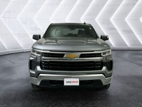 Used 2025 Chevrolet Silverado 1500 LT RWD image 2