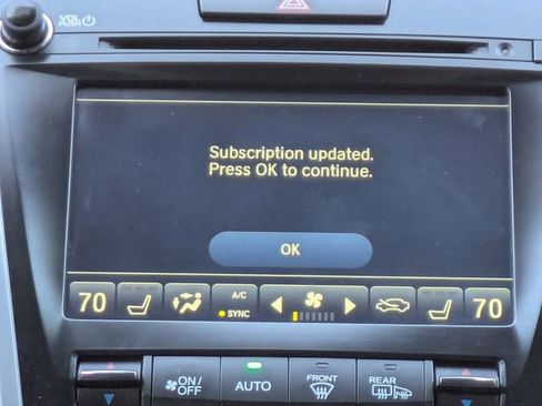 Used 2019 Acura TLX 3.5L Technology Pkg w/A-Spec P image 16