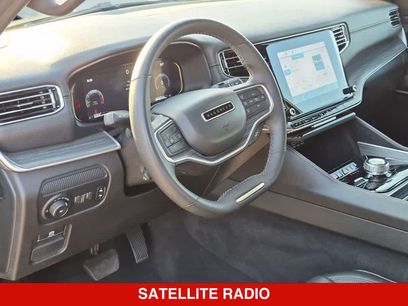 Used 2024 Jeep Wagoneer L Series II w/ Flexible Seating Group