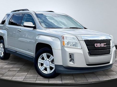 Used 2015 GMC Terrain SLE w/ Safety Package FWD image 12
