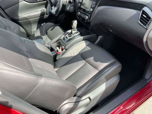 Used 2022 Nissan Rogue Sport SL image 11