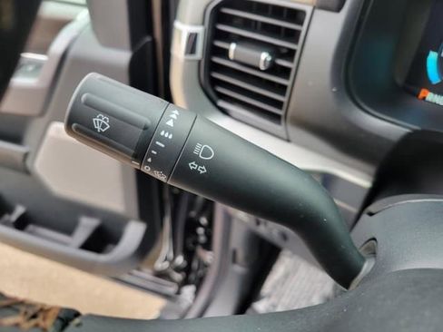 New 2025 Ford F150 Lariat w/ Equipment Group 502A High image 24