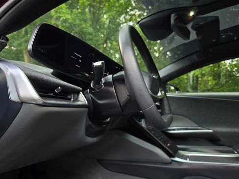Used 2024 Lucid Air Touring AWD/4WD image 27
