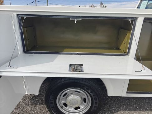 Used 2016 Ford F250 XL w/ Power Equipment Group image 22