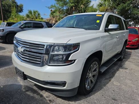 Used 2018 Chevrolet Tahoe Premier RWD image 2