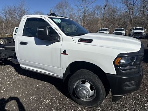 New 2024 RAM 3500 Tradesman image 9