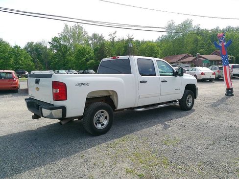 Used 2010 Chevrolet Silverado 2500 LT AWD/4WD image 9