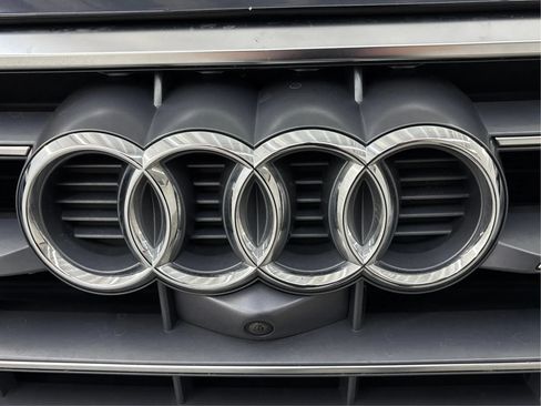 Used 2018 Audi Q5 Prestige w/ Prestige Package AWD/4WD image 34