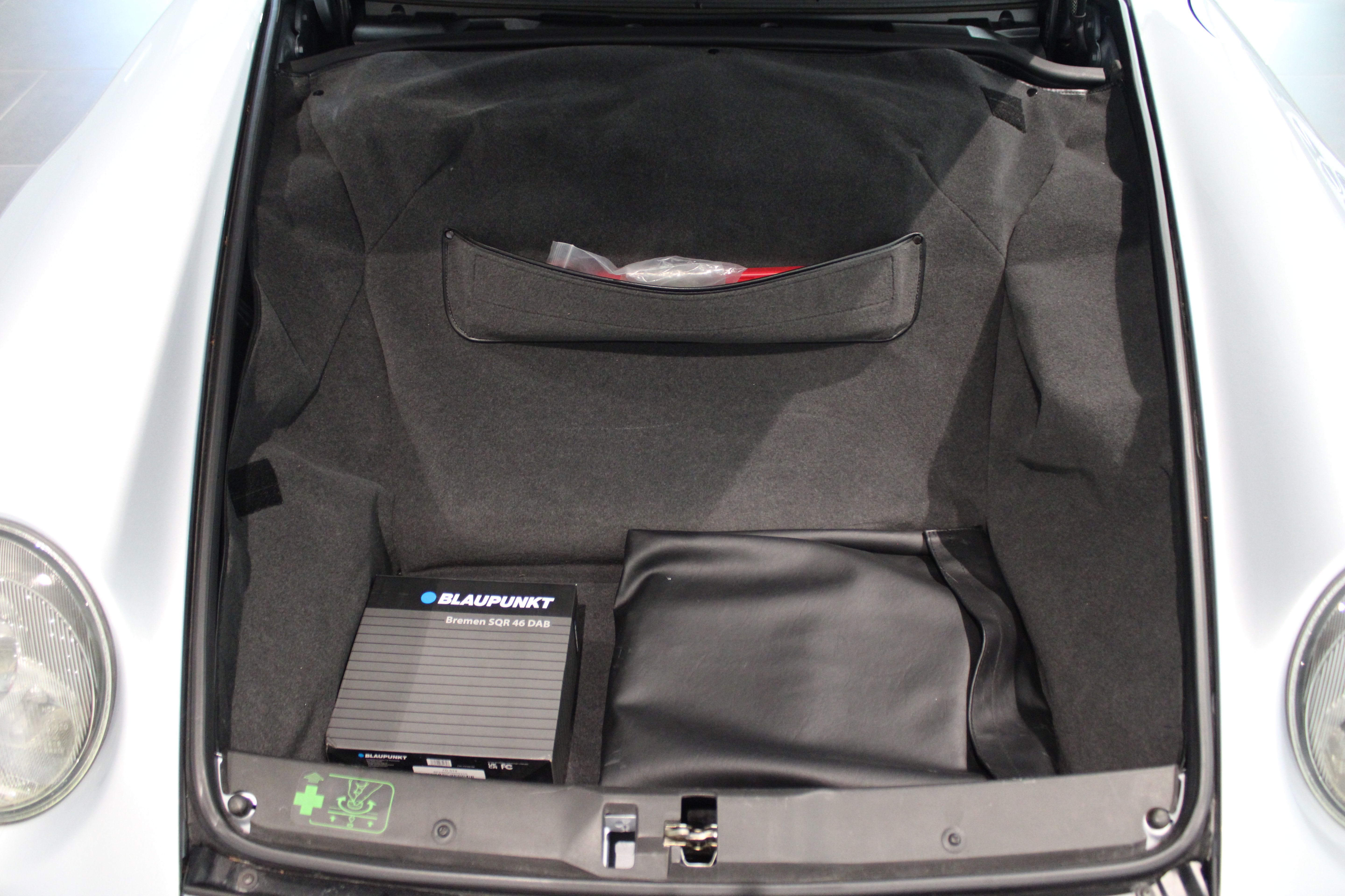 Used 1996 Porsche 911 Carrera RWD image 99