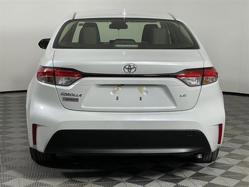 Certified 2023 Toyota Corolla LE image 6