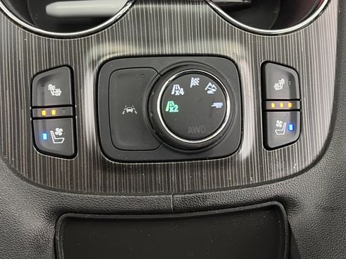 Used 2023 GMC Acadia SLT w/ Technology Package AWD/4WD image 30