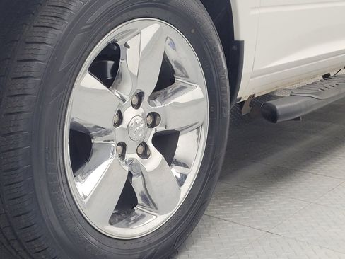 Used 2019 RAM 1500 Big Horn RWD image 31